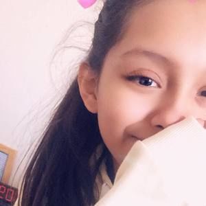 Meet your Posher, Adamaris